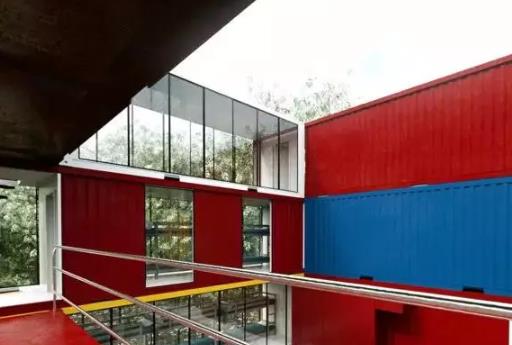 濟南長清區(qū)雙泉鎮(zhèn)住人集裝箱別墅酒店 濟南長清區(qū)雙泉鎮(zhèn)住人集裝箱別墅酒店